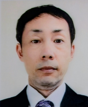 足立伸勝